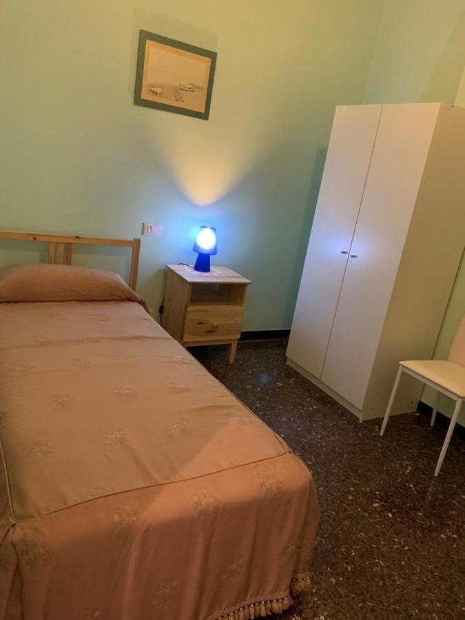 Dolce Notte, Near San Martino Hospital Bed and Breakfast Genova Eksteriør billede